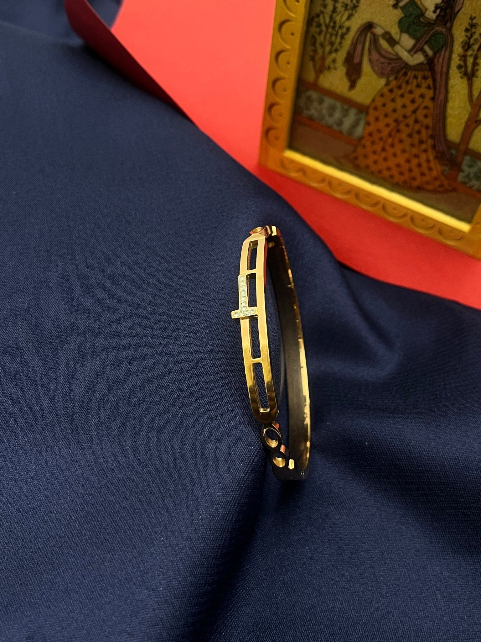 Elegant Bracelet 6800