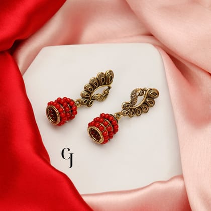 CLASSIC GOLDEN AND CRIMSON DAZZLING  EARRING - LE 1429