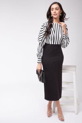 Monochromatic Stripped Dress S