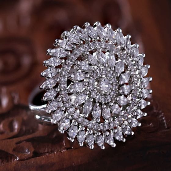 Gossip Elegant Grandeur Ring