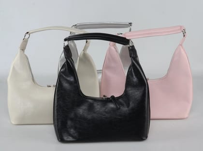 Hobo bags and Shoulder Bags: Effortless Style, Versatile Functionality-black