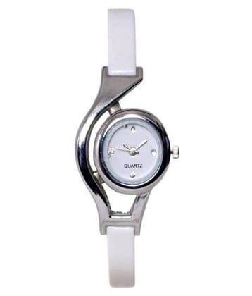 MIENTERPRISE PU Round Womens Watch