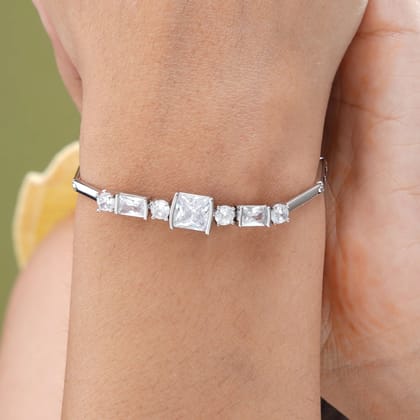 Nazni Diamond Bracelet