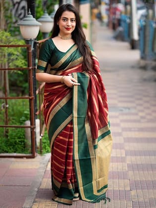 Woven Design Zari Silk Blend Banarasi Saree