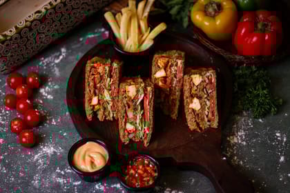 Paneer tandoori club sandwich in jumbo bread