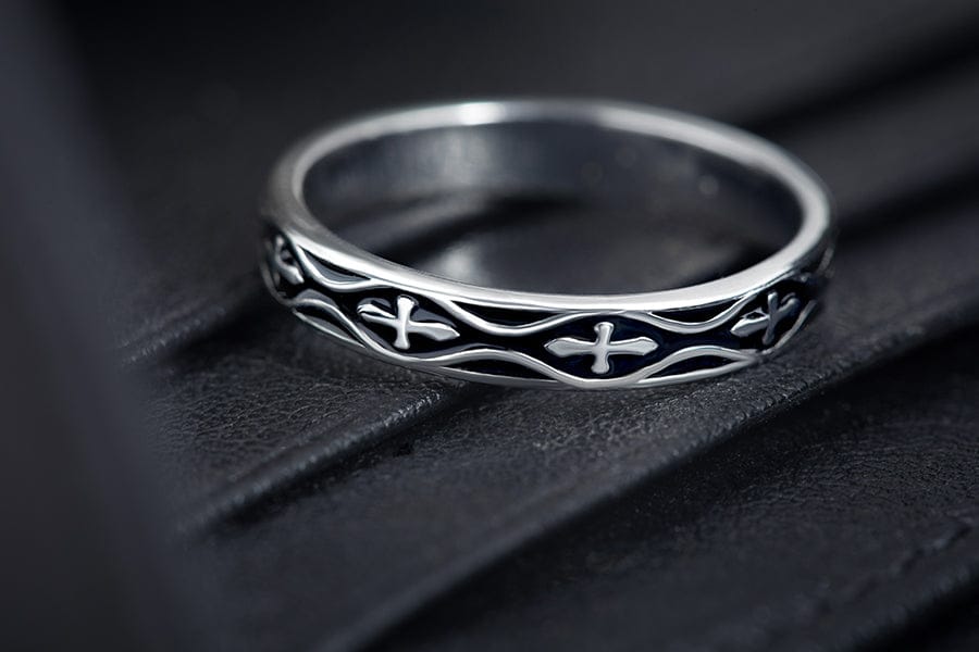 Cross Enamel Thumb Band for Men-8.5