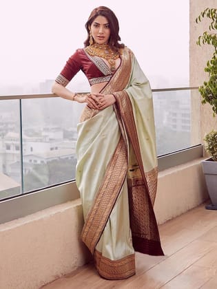Woven Design Zari Silk Blend Banarasi Saree