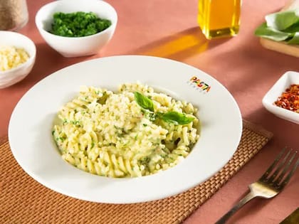 Creamy Cheese And Chopped Spinach Pasta __ Penne