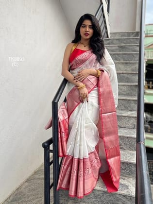 Woven Design Zari Silk Blend Banarasi Saree
