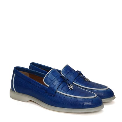 Blue Deep Cut Yacht Loafer With Rubber Sole-40/6