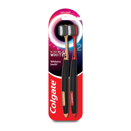 Colgate Visible White O2 Manual Toothbrush, 2 Units Pack
