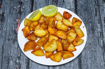 Tawa Aloo Chaat Bina Namak Masala