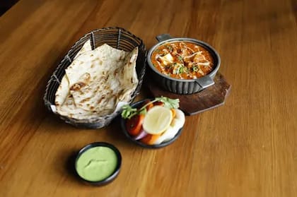 Paneer Butter Masala Combo [Serves 1]
