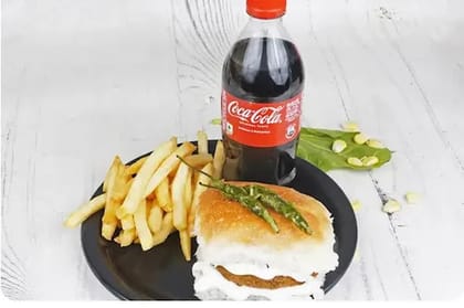 Makka Palak Vada Pav With Fries And Coke [250 Ml]