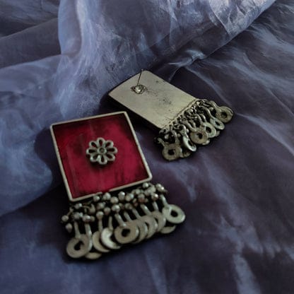 Choras Glass Studs