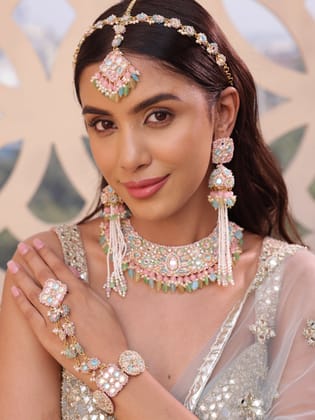 Ulfat (Jhumki Earrings, Mathapatti, Necklace & Pair of Hathphool)