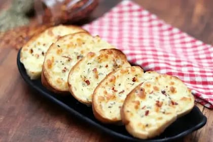 Garlic Bread Cheese Toast [4 Pieces]