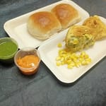 Vadapav Treat 