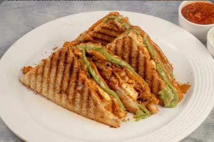 Paneer Makhani Grilled Sandwich