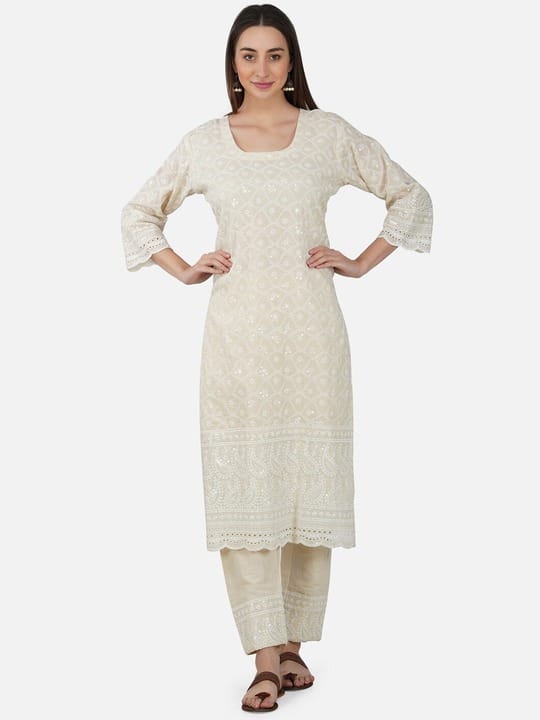 Women Floral Embroidered Pure Cotton Kurta with Trousers
