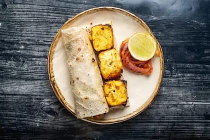Paneer Tikka Roll