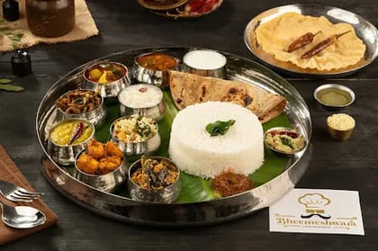 Bheemeshwara Veg Thali (Serves 2)