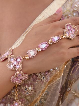 Ishq Lilac Pair of Hathphool