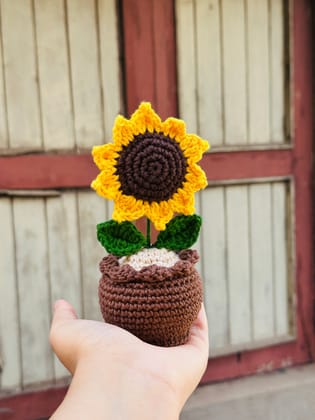 Sunshine sunflower pot