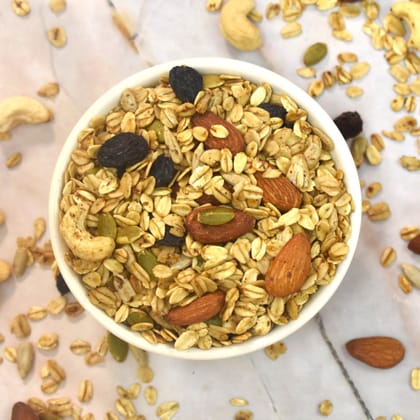Granola with nuts n berries-500 GMS