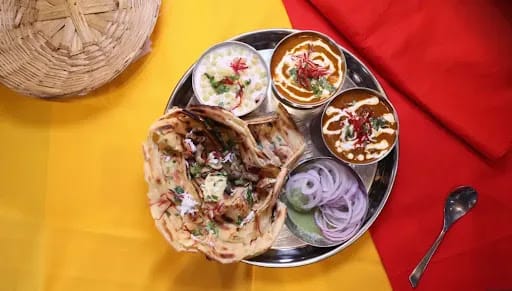 Paneer Chur Chur Naan Thali