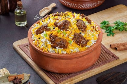 Chicken Kilo Biryani.