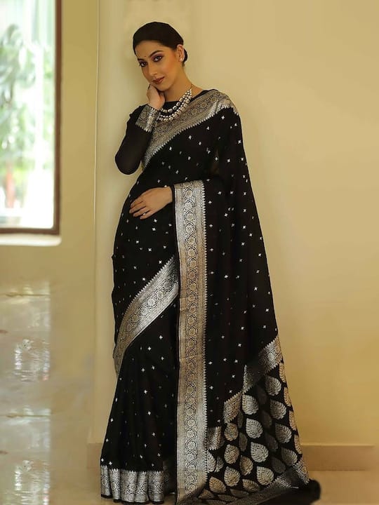Woven Design Zari Silk Blend Banarasi Saree