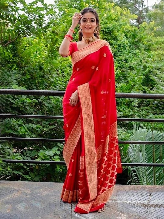 Floral Woven Design Zari Banarasi Saree