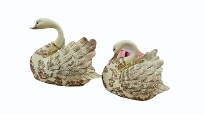 Unique International Swan Figurine Floating Resin Simulation Swan Swan Garden Decor for Garden White