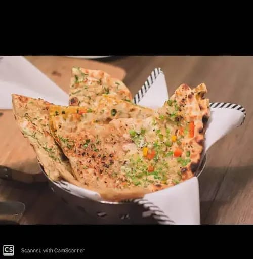 Stuffed Mix Tandoori Kulcha