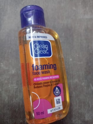 Clean &Clear Foaming Face wash 