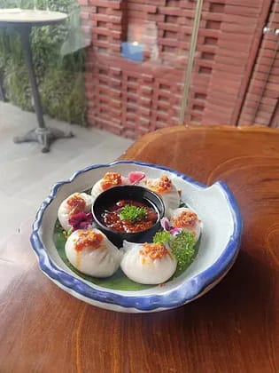 Chicken Chilli Garlic Dumplings