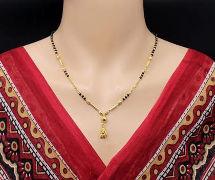 Soni jewellery Golden Mangalsutra ( Pack of 1 ) - Golden