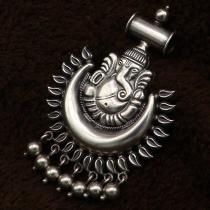 925 fine pure silver customized design idol lord Ganesha pendant with gorgeous hanging drops, excellent brides gifting pendant India ssp360