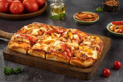 Detroit - Grilled Chicken With Roast Pepper Pizza