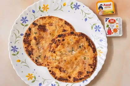 Paneer Pyaaz Paratha