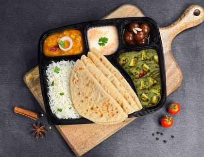 Aloo Palak - Feast Thali