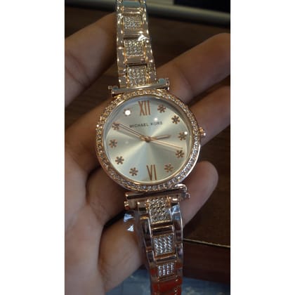 MICHAEL KORS Executive Class Wrist Watch for Women Girls - Fashion Collection (9268)
