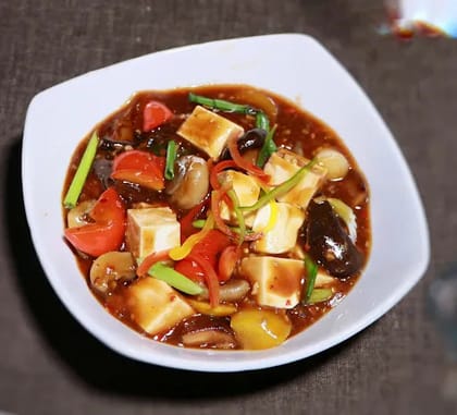 Spiced Bean Curd And Mushrooms