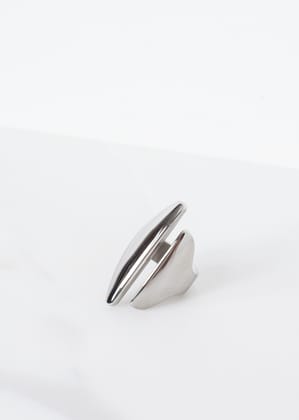 Pracia Ring-Medium / Stainless Steel / Silver