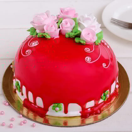 Roses On Top Chocolicious Cake Half Kg
