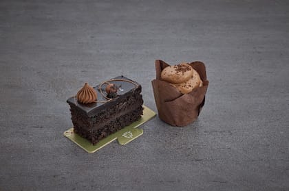 Choco Truffle Pastry + Dark Chocolate Cupcake