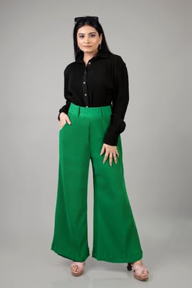 Medusa Pleated Co-Ord Set For Women-XXS / Black / SH040-FAB320388/PLMG02-2.1/0.3-NILL-NILL-NILL-NILL-THB04-FS03-NILL-BT0052-11-NILL-NILL||BT05-FAB320384-2-PLGT002-2.5-NILL-NILL-THG06-FS03-ZPH0020