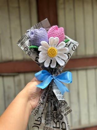 Crochet 2 tulip- daisy bouquet