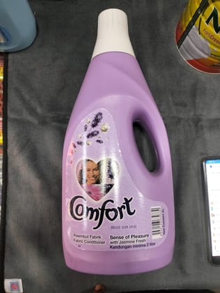 Comfort Fabric conditioner with jasmine fresh 